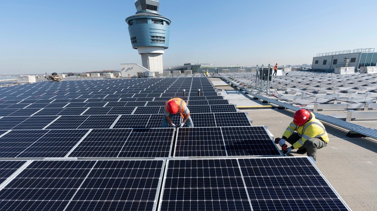 New York proposals would increases solar goals, offer tax credit