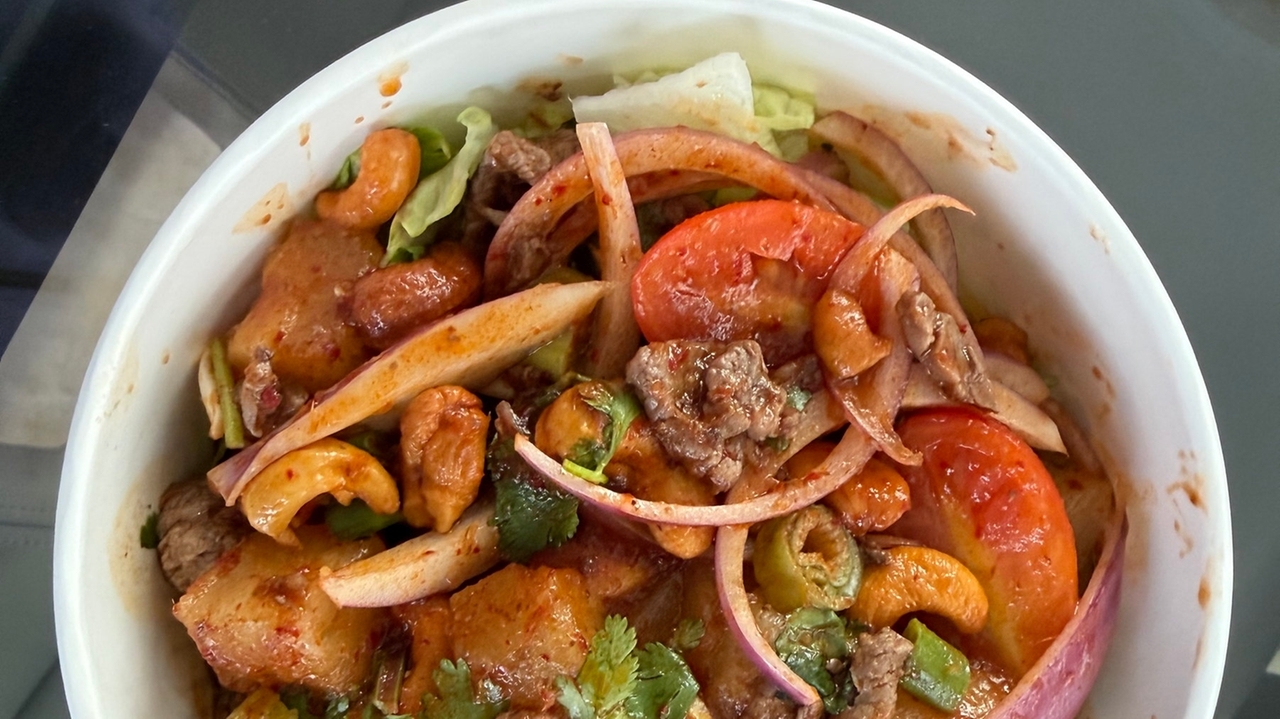 Raan Thai opens 2nd spot on Long Island, in Huntington Station