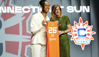 Who did the Connecticut Sun/Houston Comets pick in 2026 WNBA draft?