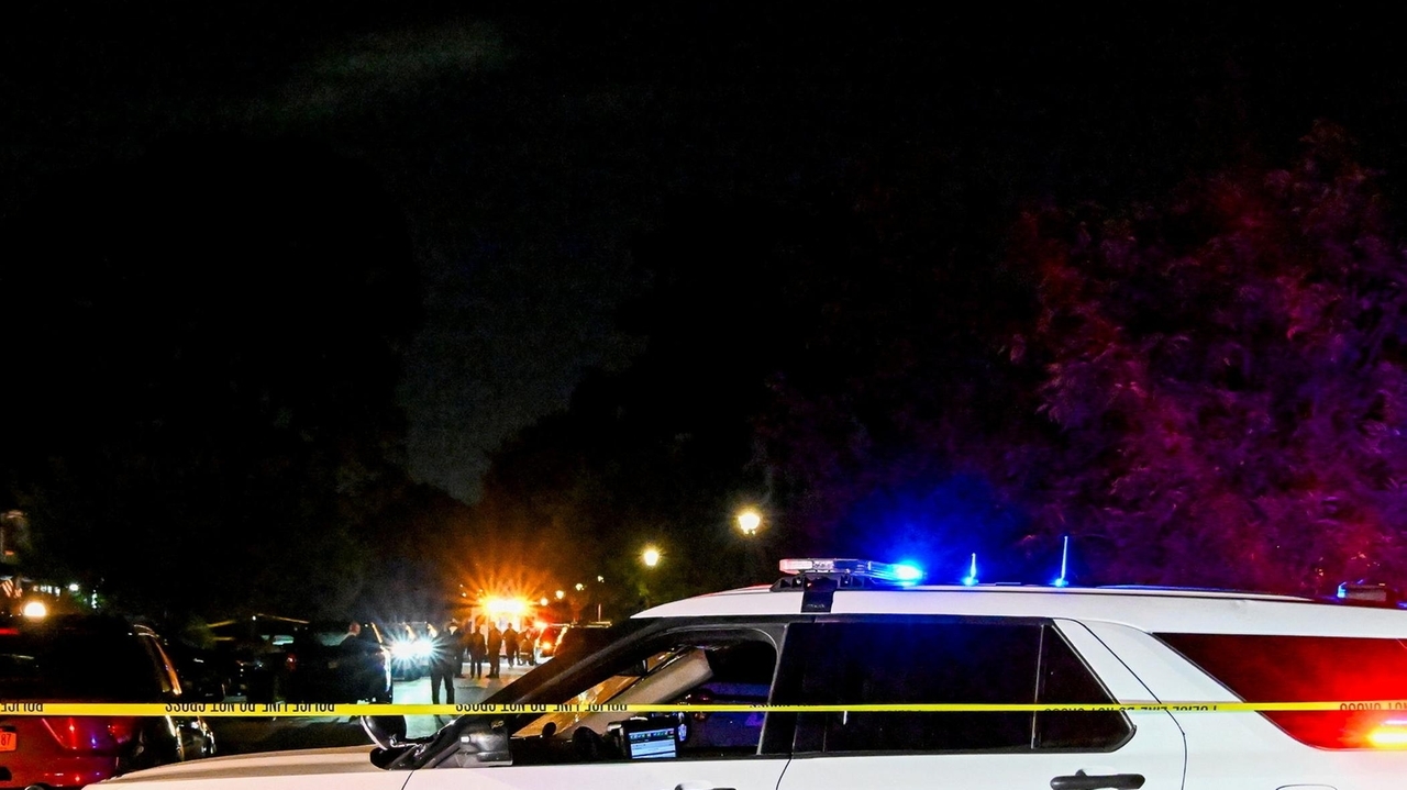 2 workers at Valley Stream BJ's arrested for making $175K in bogus returns of store merchandise