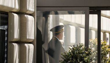 NYC doorman strike looms as workers vote ahead of contract deadline