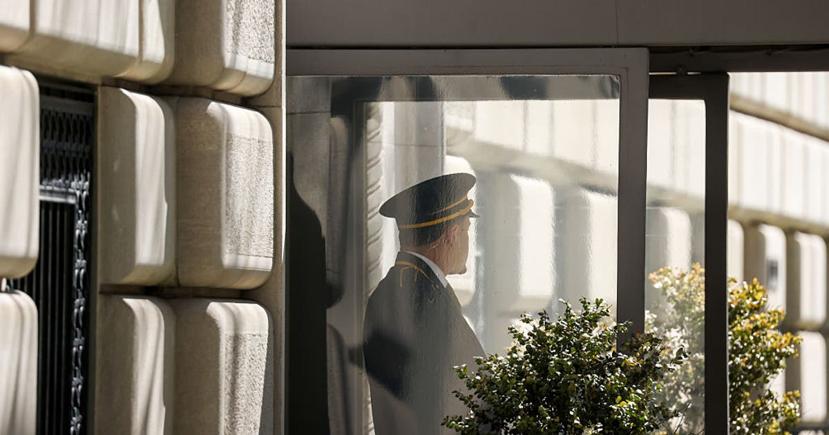 NYC doorman strike looms as workers vote ahead of contract deadline