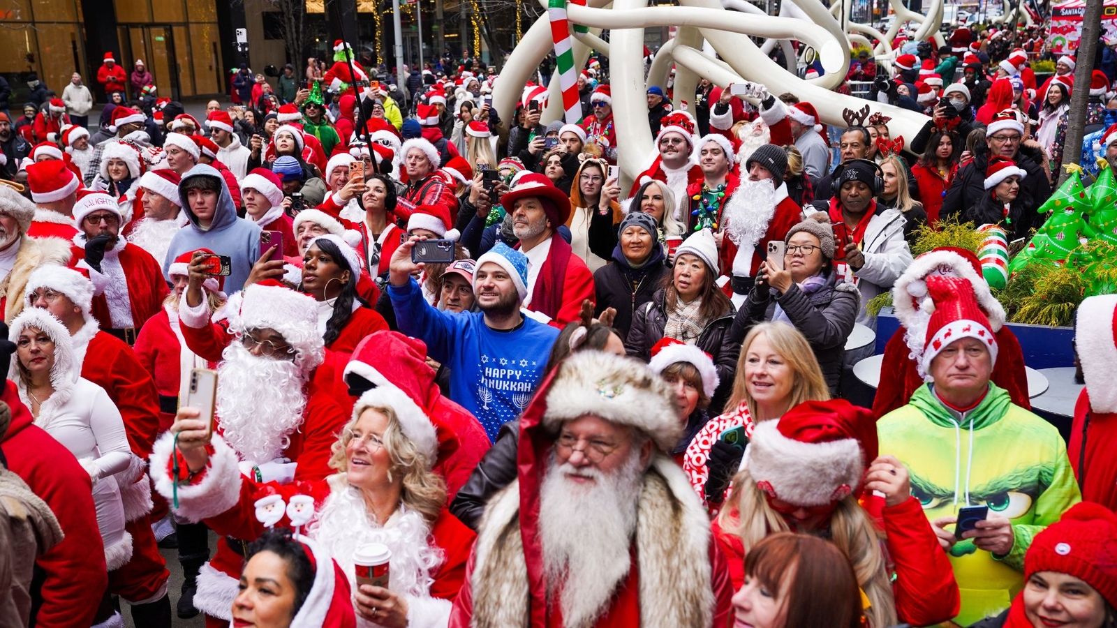 SantaCon founder accused of siphoning charitable funds for NYC holiday bar crawl for his own use