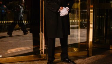 NYC doormen, porters, supers set to vote to go on strike