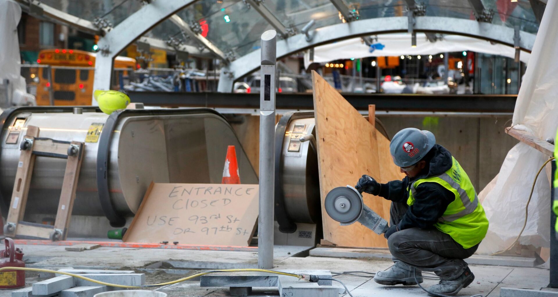 Trump administration restores funding to Manhattan subway project after NY sues