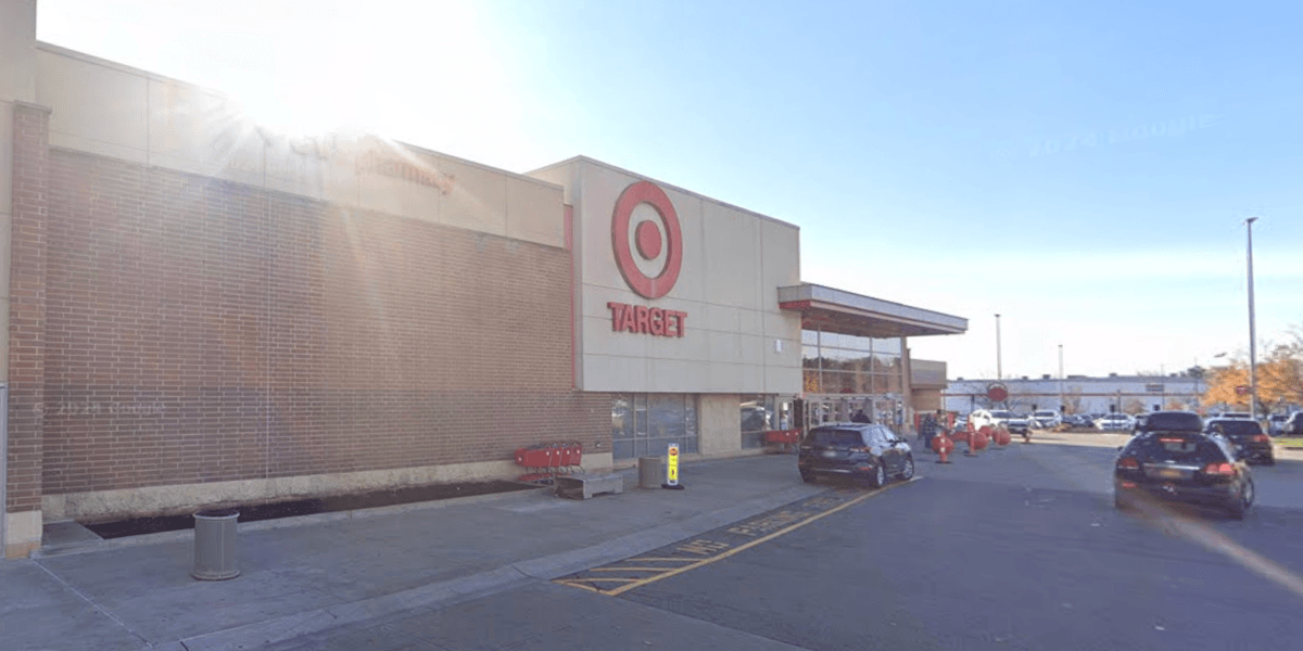 Woman, 20, shot in neck outside Target on Staten Island; suspect fled on motorcycle