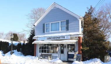 Little Gull Cafe taking over Eckart's in Westhampton Beach