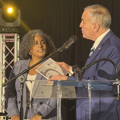 Reyes: Hochul’s immigration proposal appeals to the GOP