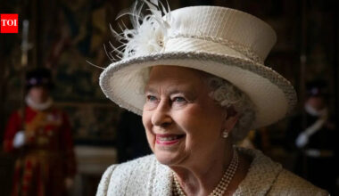 Queen Elizabeth Ii Biography: Queen Elizabeth II’s private papers opened for first official biography project | World News