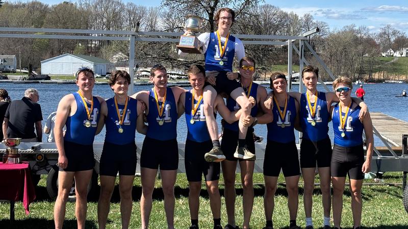 No. 8 men's rowing varsity eight captures gold at state championships