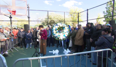 Queens community holds vigil for 15-year-old killed in park shooting