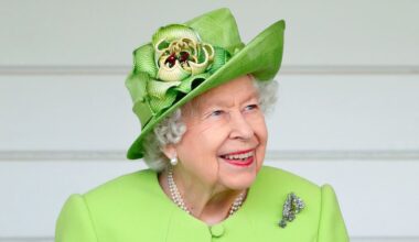 Creator of the teddy bear marks Queen Elizabeth II's 100th birthday with toy tribute to late monarch