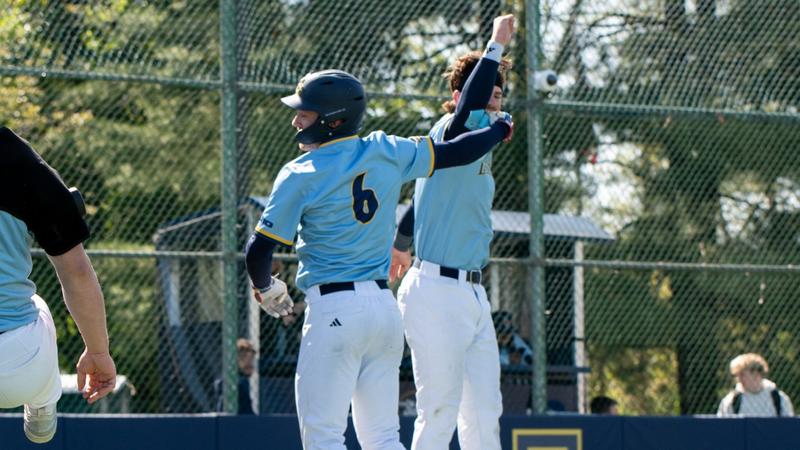 La Salle Run-Rules Manhattan, 14-4, In 8 Innings