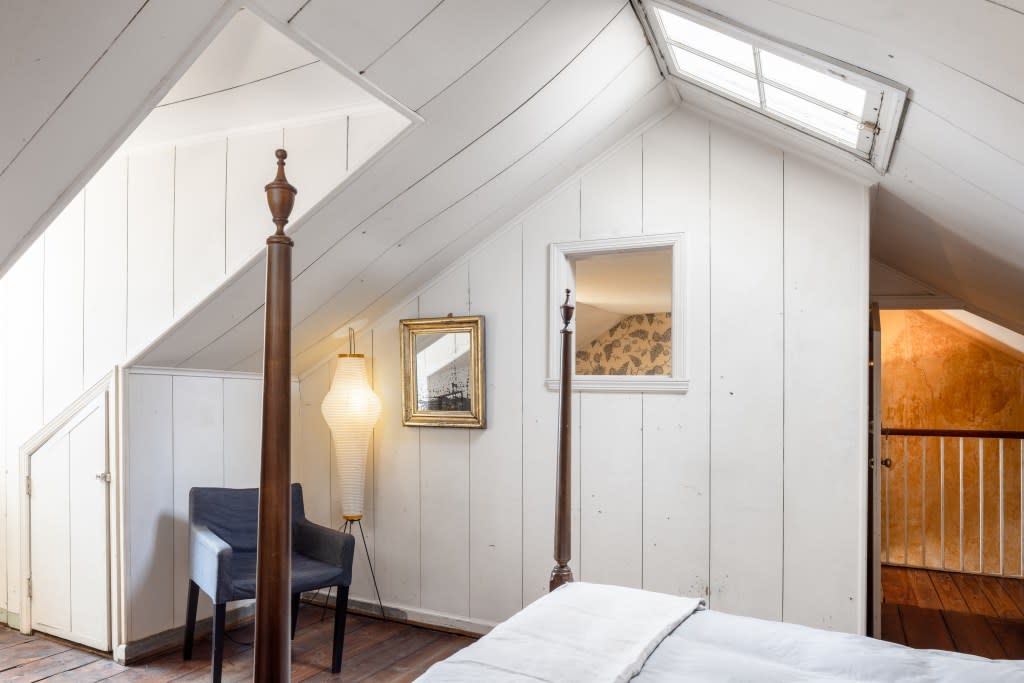 A second bedroom. Virginia Carey for Brown Harris Stevens