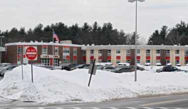 Farnsworth Middle School in Guilderland closes for heat system repairs