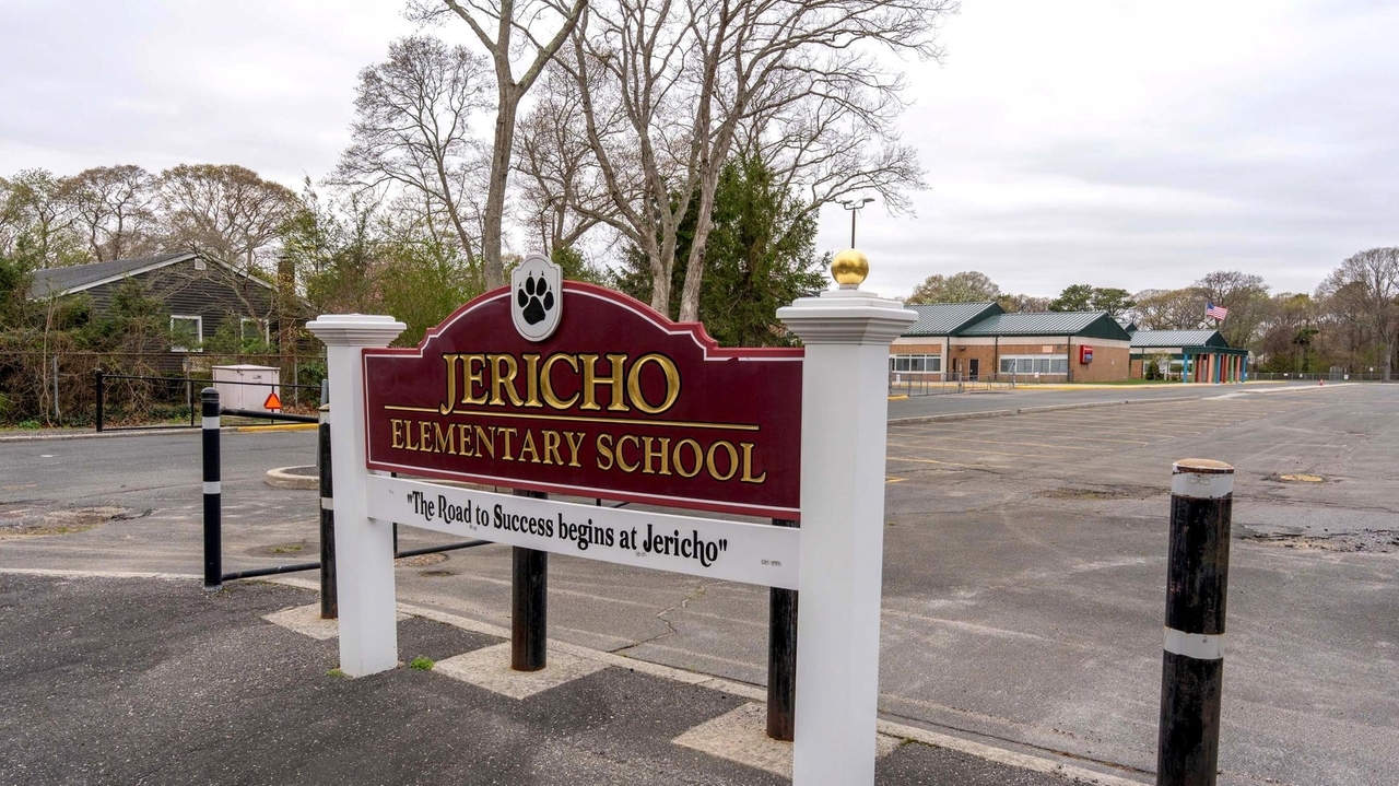 Jodi Scarlatos, former PTA treasurer for Jericho Elementary School in Centereach, charged with stealing $50G