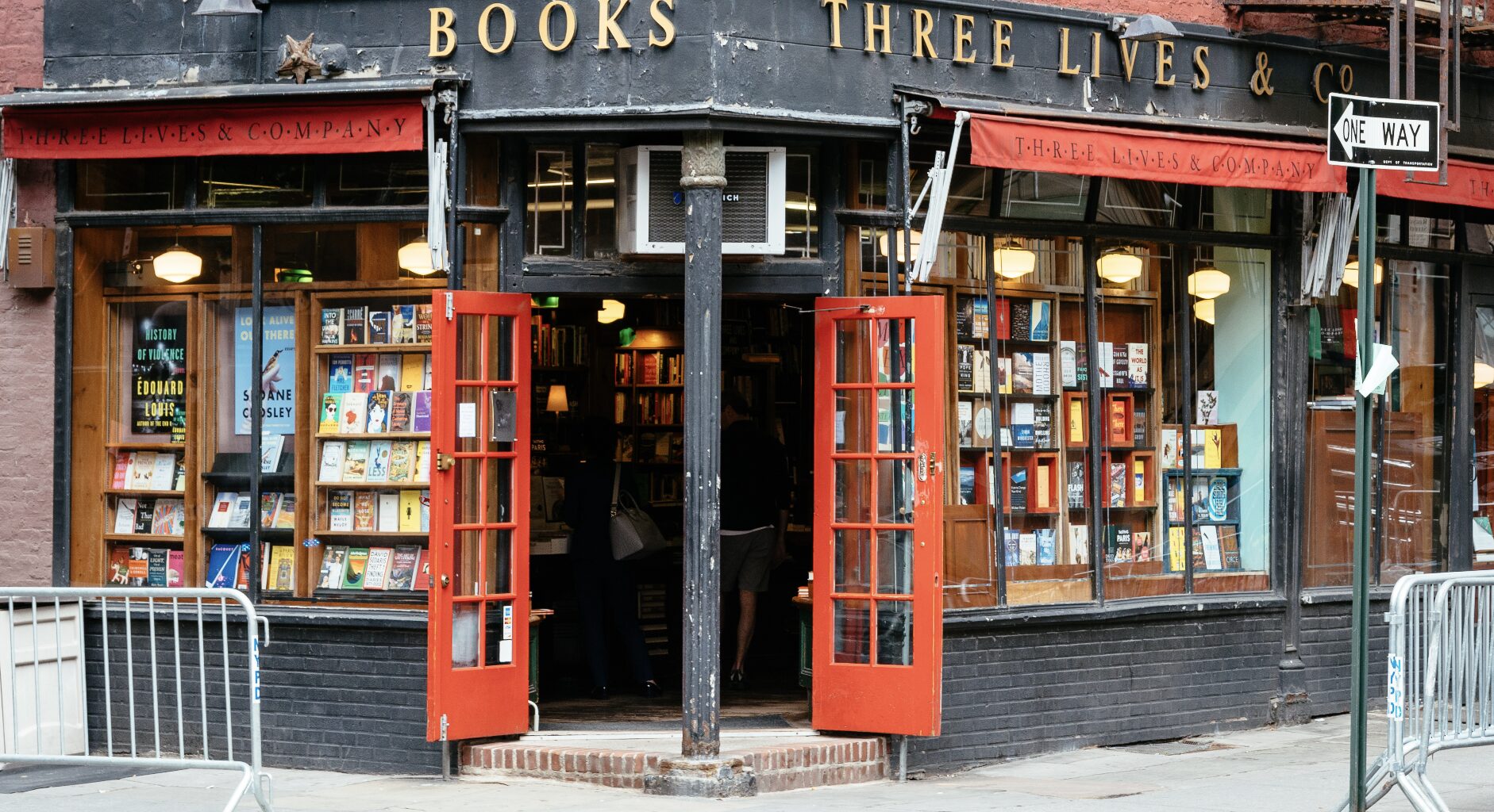 How Literary Events and Book Clubs Have Become NYC's Most Popular Pastime