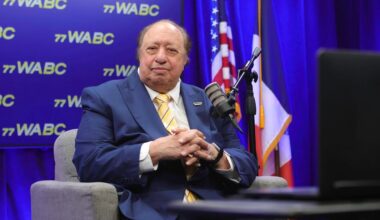 Billionaire John Catsimatidis celebrates first weekend as minor-league baseball manager