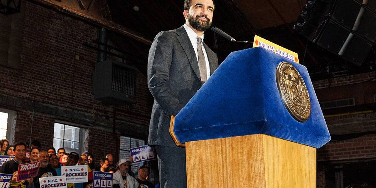 Mamdani Applauded for Veto of Bill Restricting Right to Protest Near NYC Schools and Universities