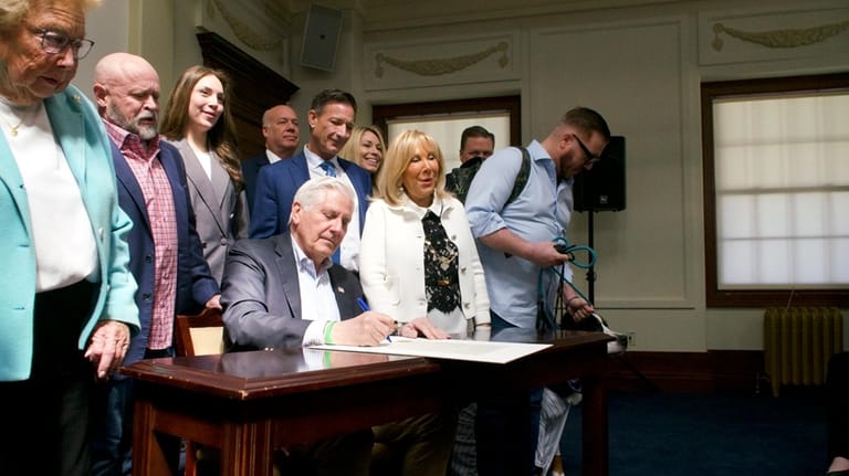 Blakeman signs the amendment Monday.