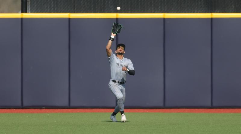 Baseball Splits Doubleheader v. Canisius on Friday