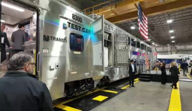 NJ Transit unveils new multi-level train cars that will be in service this year
