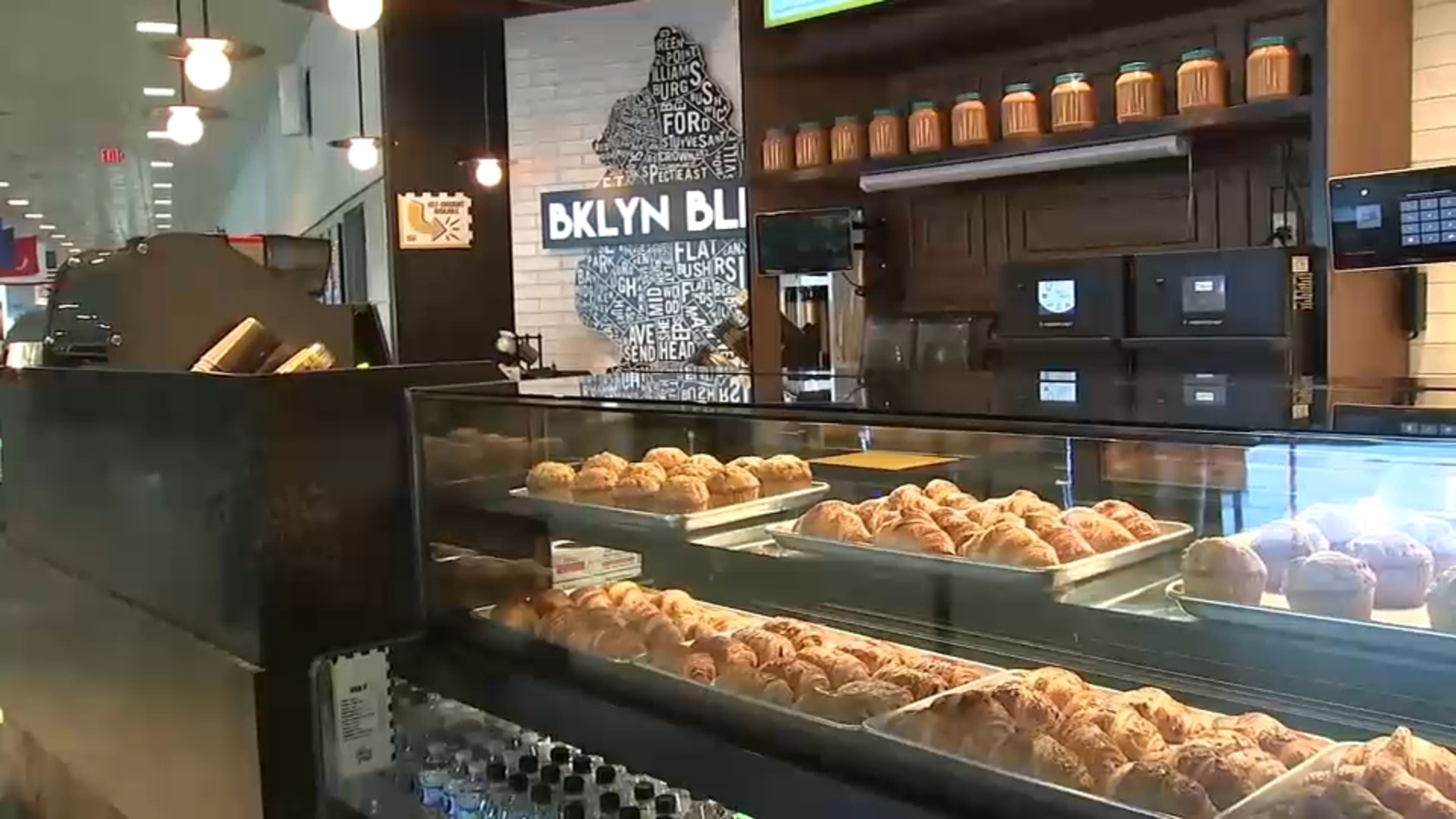 JFK Airport concessions unveiled after modernization and upgrade of Terminal 8 in NYC