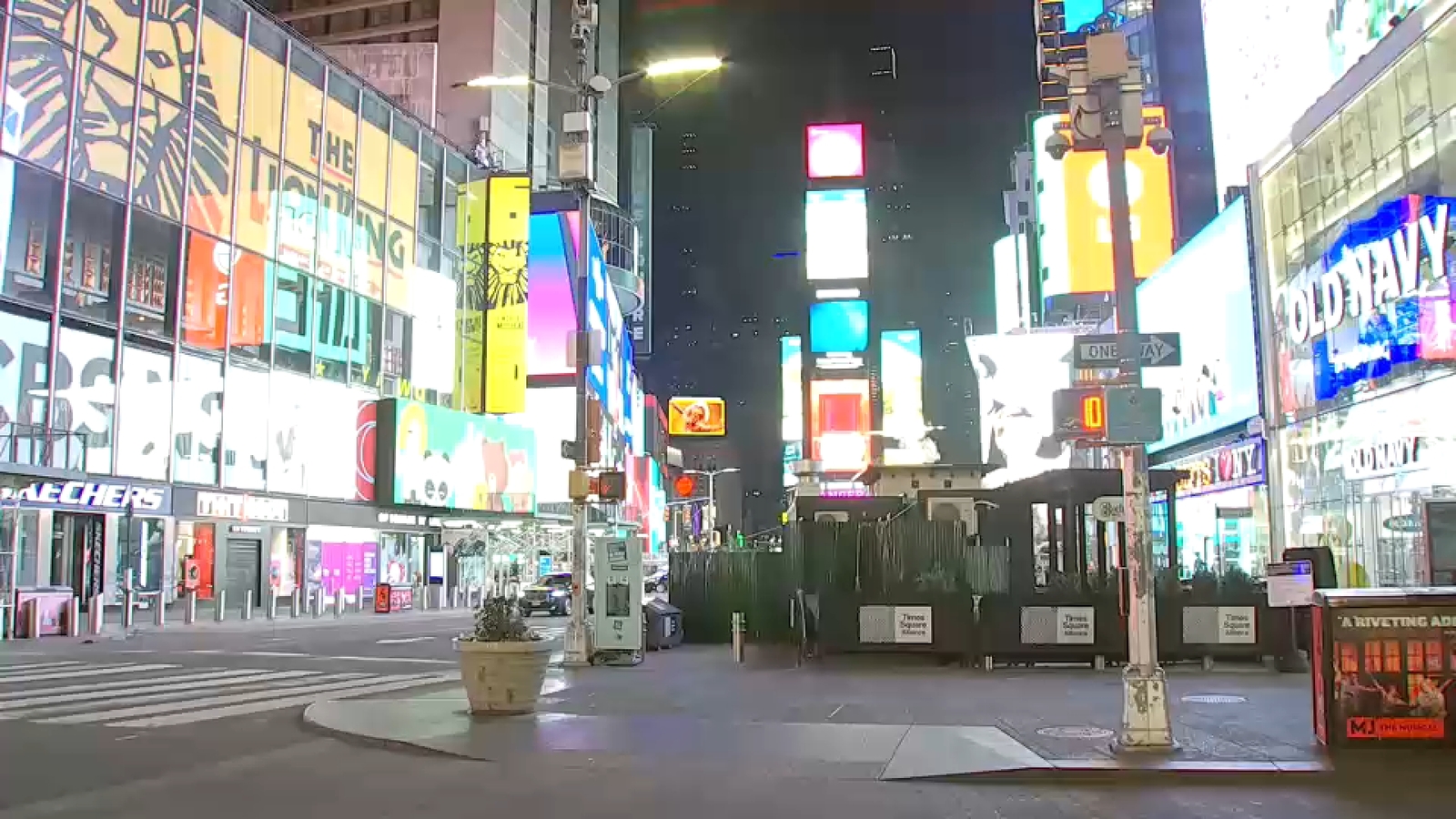 Police search for man who they say abandoned baby in Times Square