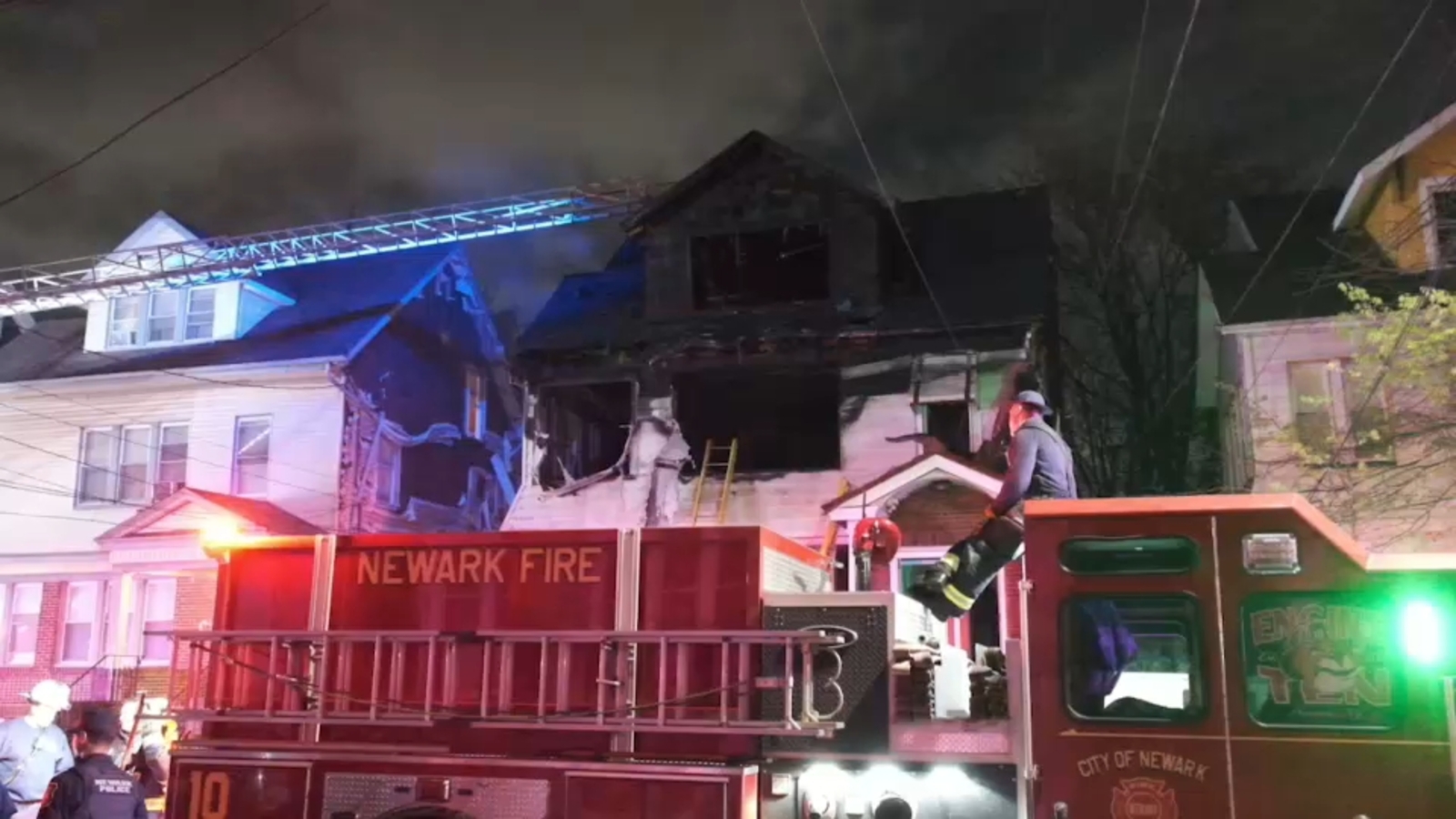 Woman dead, 2 hurt in Newark, New Jersey house fire
