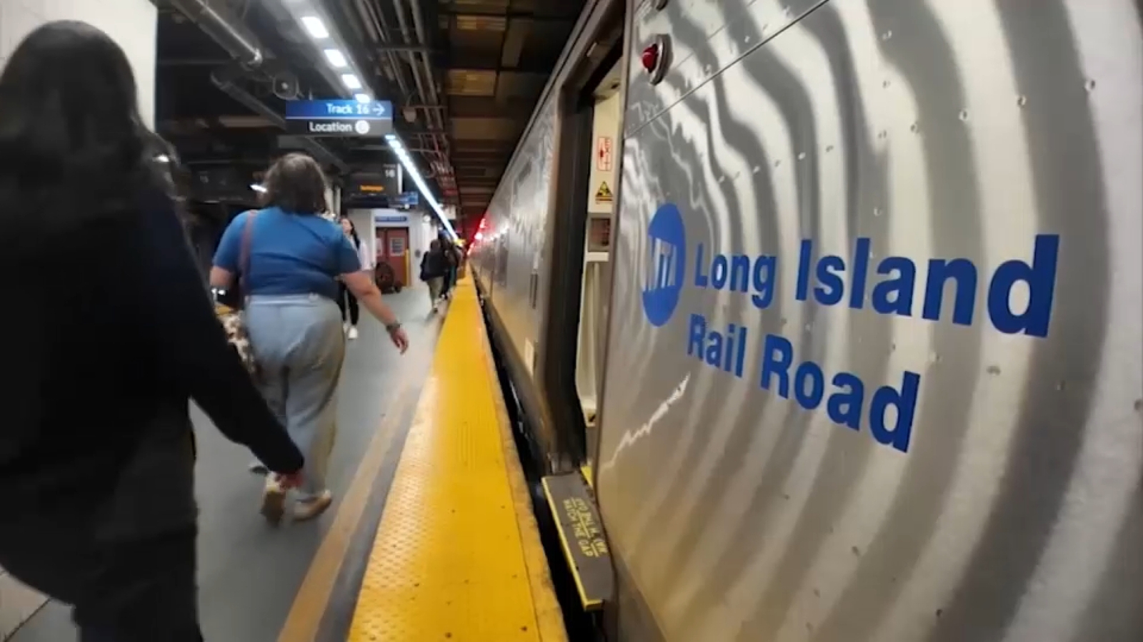 LIRR unions urge talks as May 16 strike deadline nears at MTA meeting