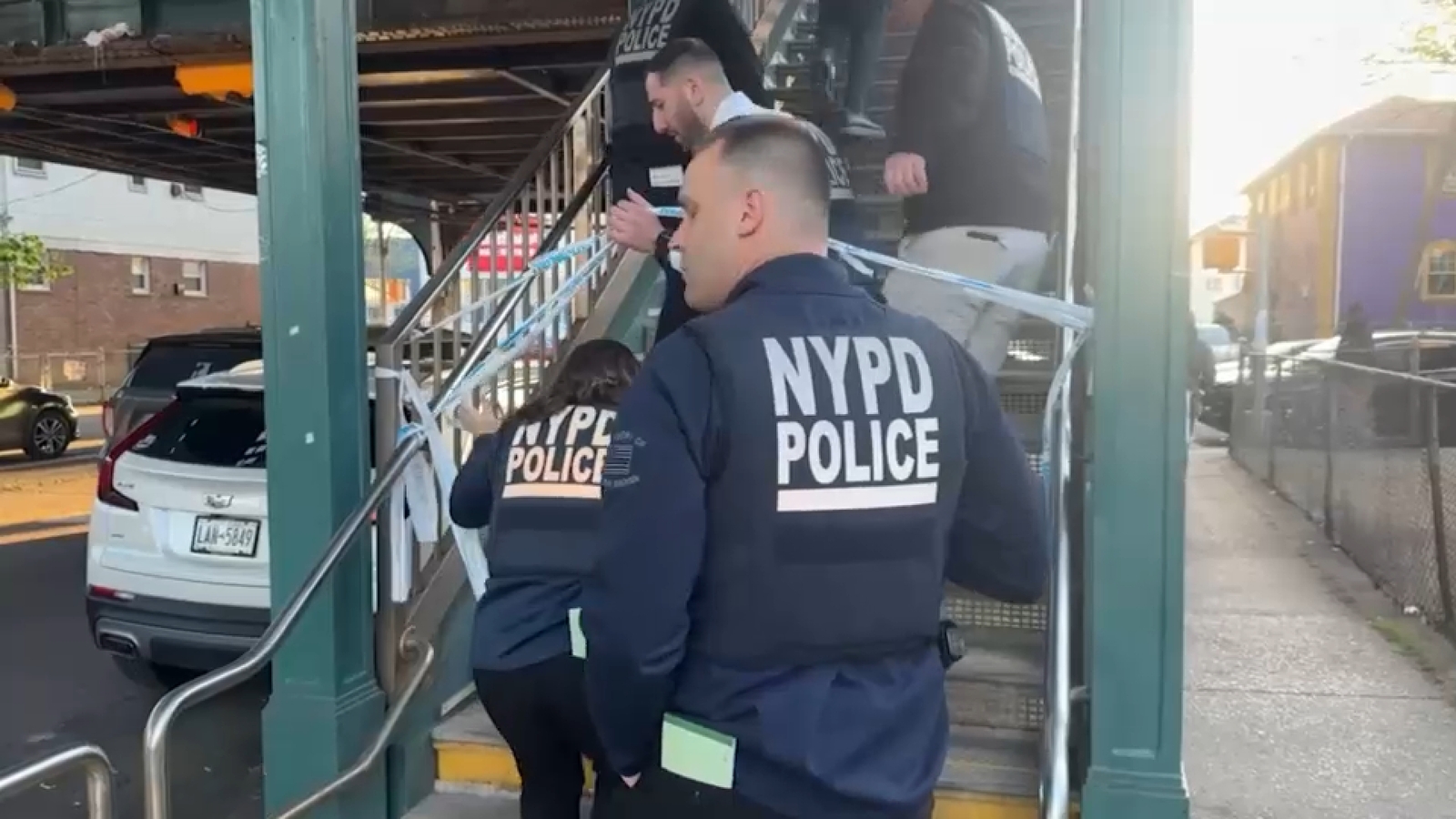 Queens subway shooting: 16-year-old boy arrested after teen shot on Manhattan-bound A train
