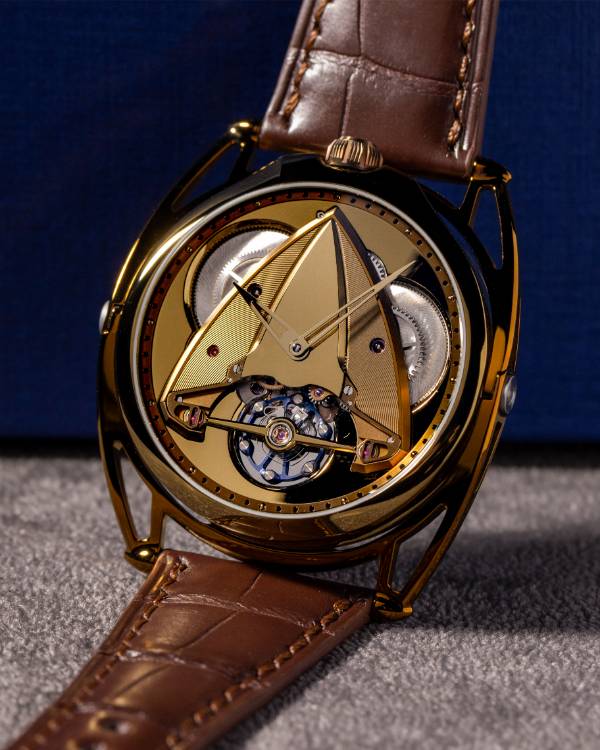 1916 Company DeBethune_DB28xsYellowTones