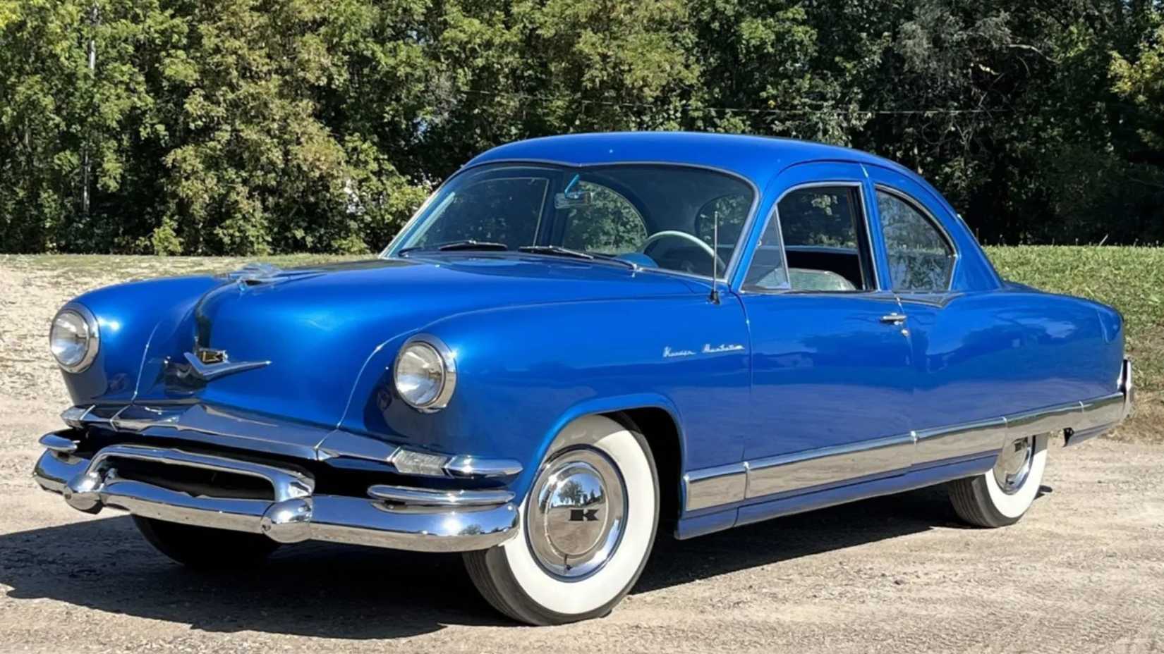 1952 Kaiser Manhattan Club Coupe front three-quarter