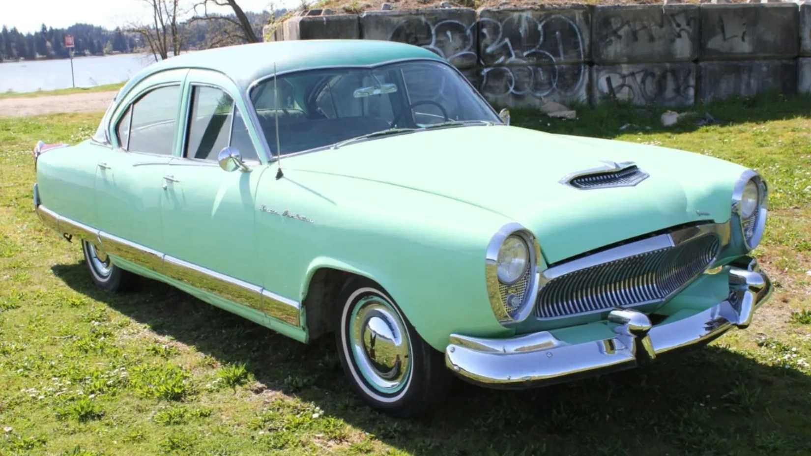1954 Kaiser Manhattan Supercharged Sedan front three-quarter