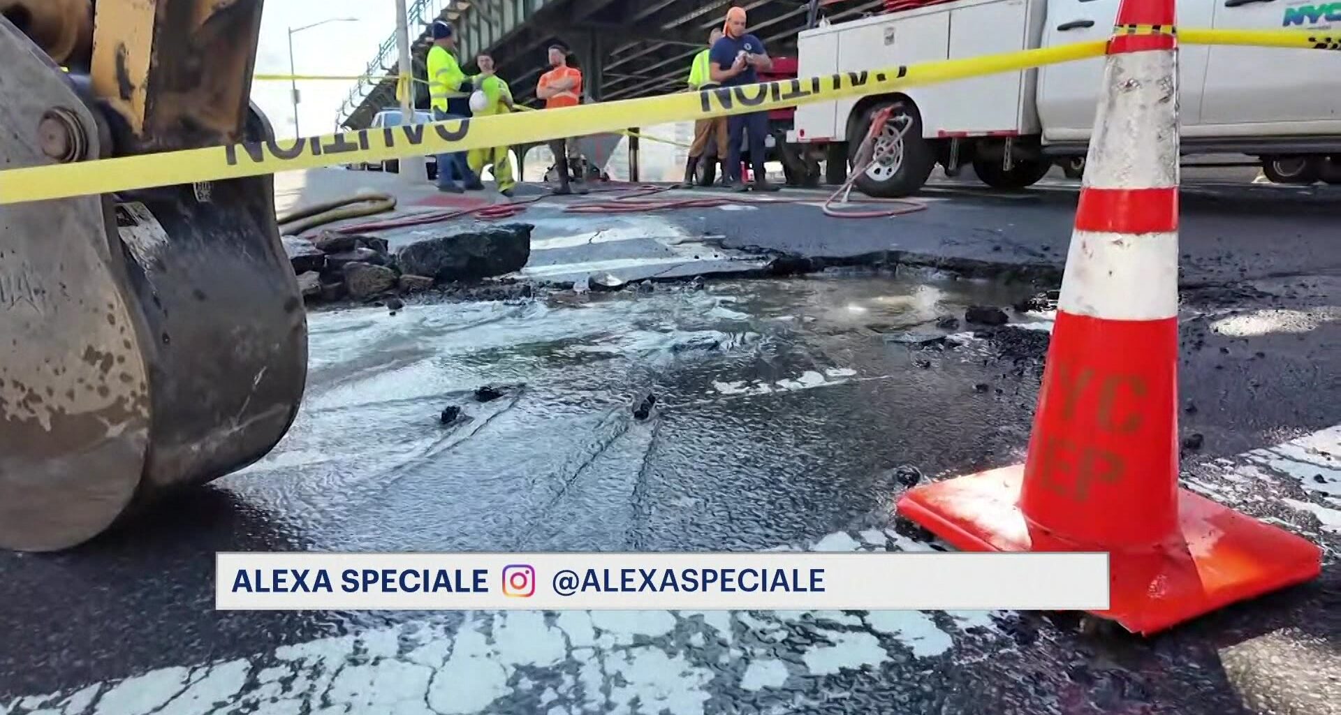 News 12 | Bronx | Crews Work To Repair Water Main Break In Soundview