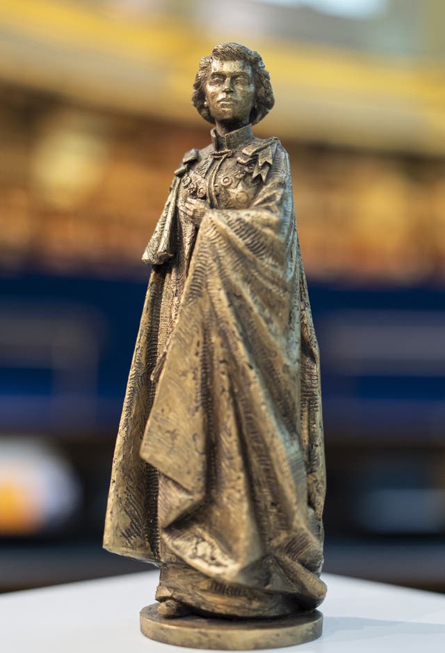 A statue of Queen Elizabeth II