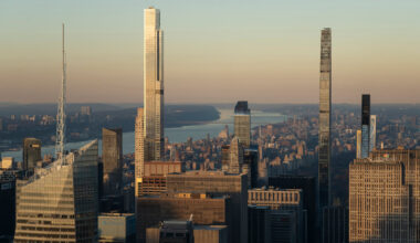 New York’s Anti-Rich Current Reaches Apex With Second-Home Tax Plan