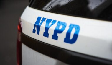 Man Fatally Shot After Stabbing 3 People At Grand Central In NYC