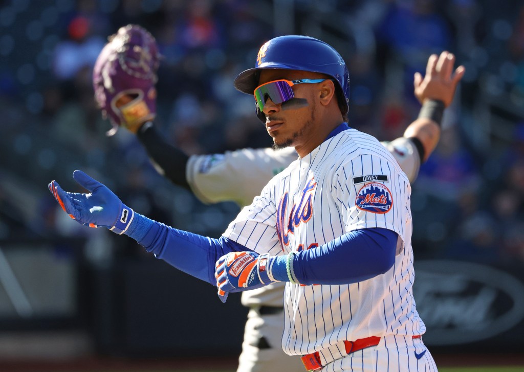 New York Mets second baseman Jorge Polanco (11) reacts after he reaches on an infield single during the first inning when the New York Mets played the Arizona Diamondbacks Tuesday, April 7, 2026 at Citi Field in Queens, NY. 