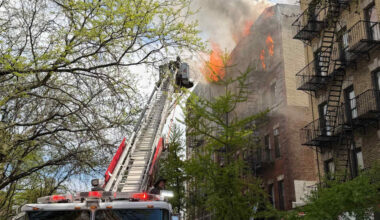 2 killed, 11 injured in Bronx apartment building fire