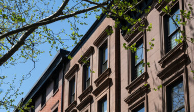 Daniel Craig and Lily Allen Sell Their Brooklyn Brownstones