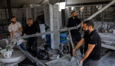 Iran War Live Updates: Iranian Forces Claim to Seize 2 Ships Near Strait of Hormuz After Trump Extends Truce