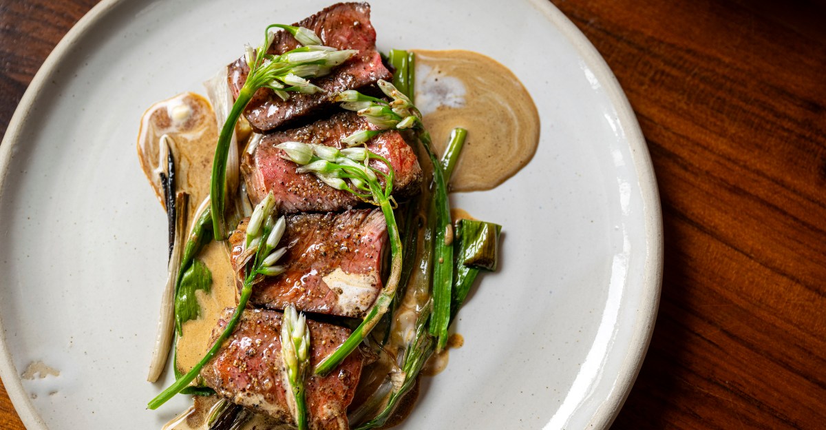 New Greenpoint Restaurant Opens With Brioche Martinis