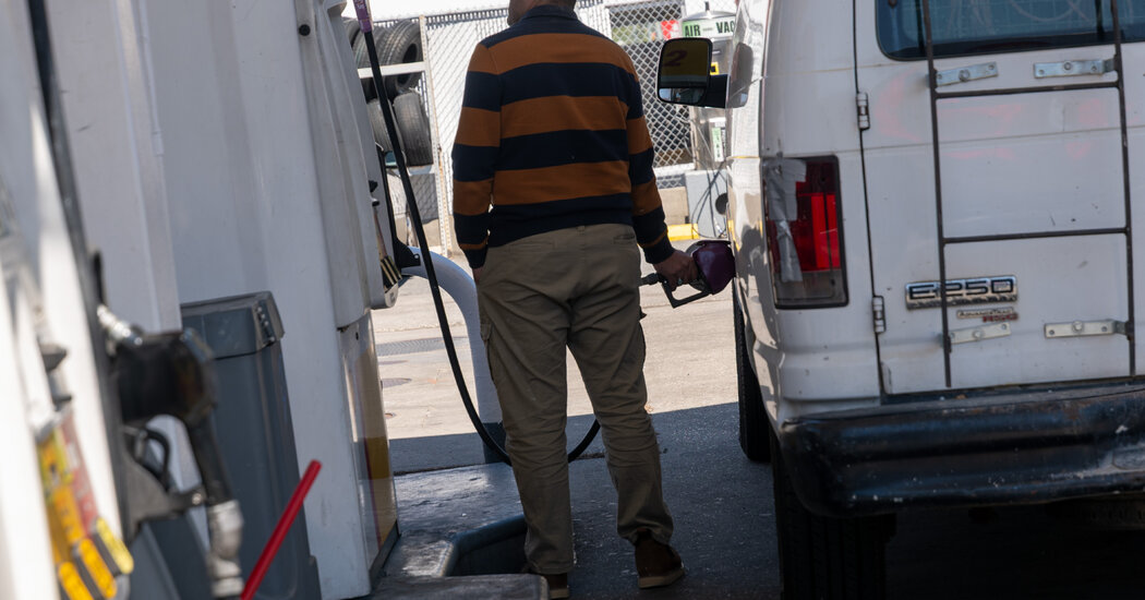 U.S. Gas Prices Hit Highest Level Since Beginning of War in Iran