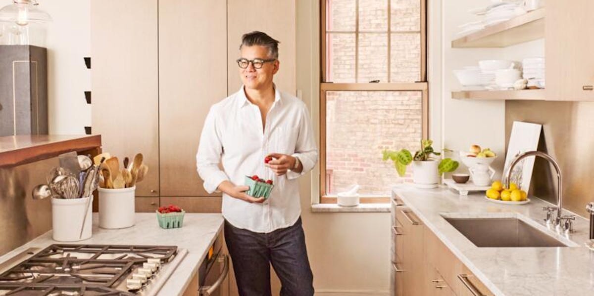 Peter Som's New York City Apartment Is a Design Lover's Dream