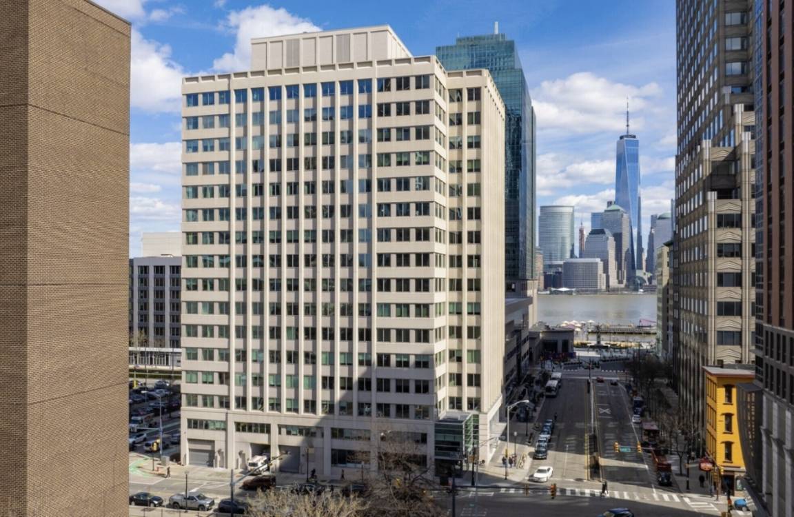 30 Montgomery in Jersey City acquired by Real Capital Solutions and Lamar Companies