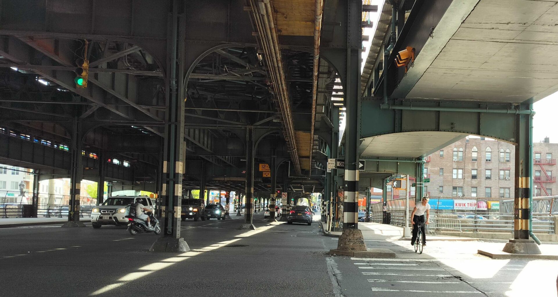 Mamdani’s DOT Responds to Astoria Bike Lane Backlash… With an Even Longer Bike Lane