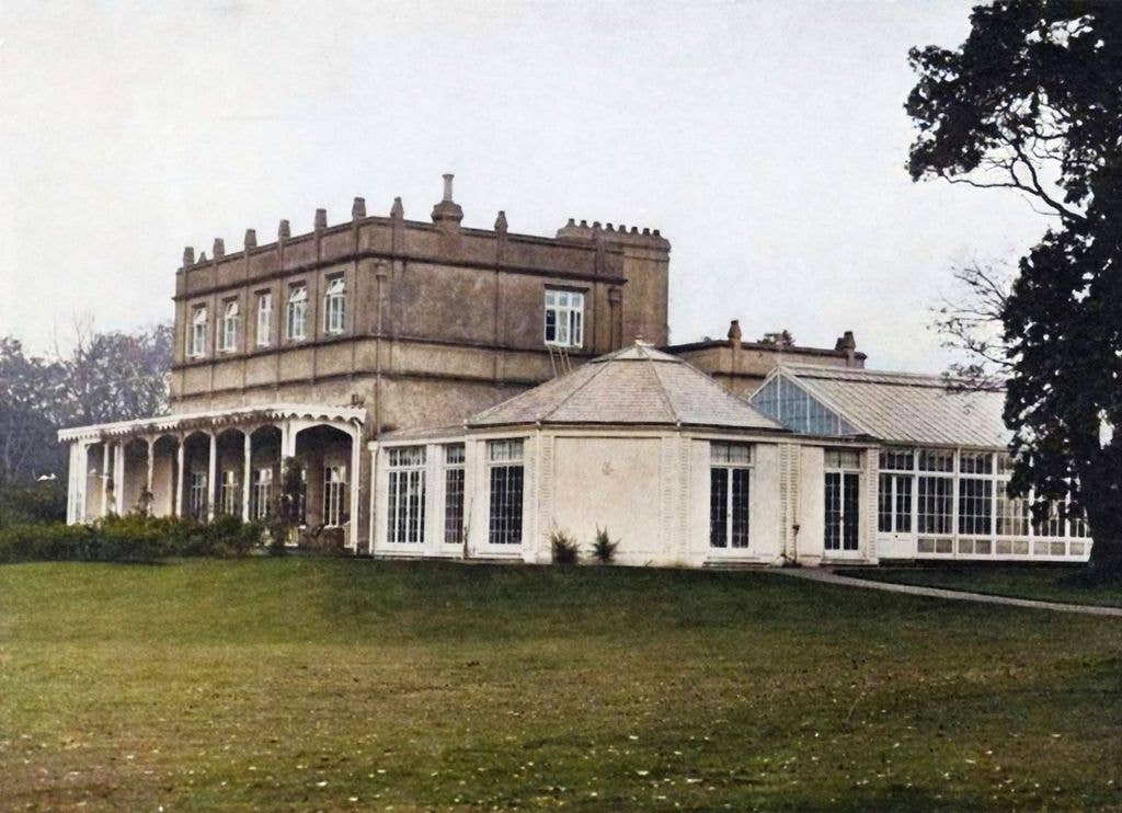 Royal Lodge pictured in the 1930s