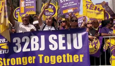 Tentative deal reached to prevent NYC building workers from going on strike – NBC New York