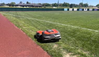 Manhattan deploys robotic lawnmowers in city parks